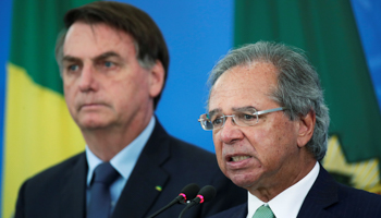President Jair Bolsonaro (l) and Economy Minister Paulo Guedes (Reuters/Ueslei Marcelino)