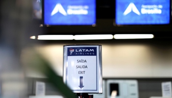 An empty LATAM checkin desk at Brasilia international airport (Reuters/Ueslei Marcelino)