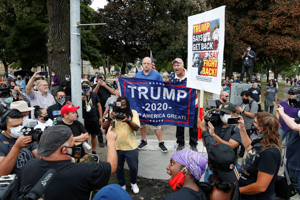  A Trump supporter talks with protesters during US President Donald Trump's visit to Kenosha, Wisconsin, United States. September 1 (Reuters/Kamil Krzaczynski)