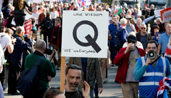Pro Brexit marchers outside the British Parliament, London, March 29, 2019 (Shutterstock/Ben Gingell)