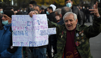 A protest demanding Prime Minister Pashinyan's resignation (Kommersant Photo Agency/Shutterstock)