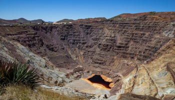 The Lavender Pit is part of the Copper Queen Mine, Arizona, United States, May 2020 (Brian van der Brug/Los Angeles Times/Shutterstock)