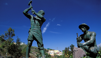 A monument to Mexico’s silver miners in Guanajuato, Mexico (Patrick Frilet/Shutterstock)
