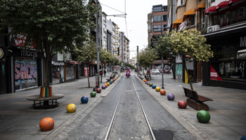 A deserted street during the April 23-25 curfew imposed against the COVID-19 pandemic, Istanbul, April 24 (Onur Dogman/NurPhoto/Shutterstock).