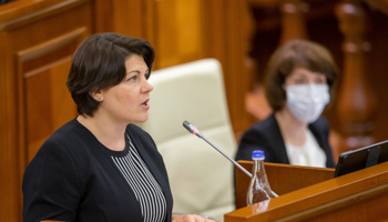 Prime Minister-designate Natalia Gavrilita addresses parliament before her confirmation, August 6 (Dumitru Doru/EPA-EFE/Shutterstock)