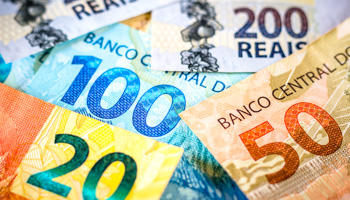 Brazilian bank notes (Rafael Henrique/SOPA Images/Shutterstock)