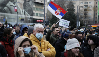 Protestors gather outside the Serbian government against Rio Tinto's plans to open a lithium mine, Belgrade, December 18, 2021 (Andrej Cukic/EPA-EFE/Shutterstock)