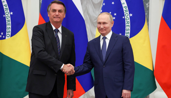 President Jair Bolsonaro in Moscow with Vladimir Putin on February 16 (Vyacheslav Prokofyev/KREMLIN/SPUTNIK/POOL/EPA-EFE/Shutterstock)