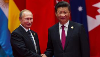  Chinese President Xi Jinping with Russian President Vladimir Putin (Shutterstock/plavi011)