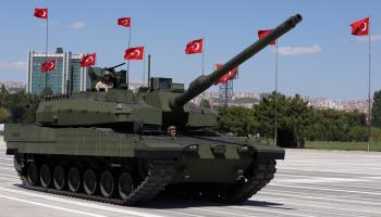  Turkey's first domestically produced tank, the Altay, Ankara, Turkey, 2015 (Burhan Ozbilici/AP/Shutterstock)