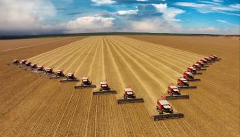 Soybean harvesters in Mato Grosso state (Shutterstock)