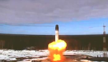 The first successful launch of Russia's new-generation Sarmat intercontinental ballistic missile, April 2022 (EyePress News/Shutterstock)