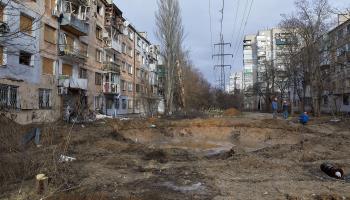 Scene of a Russian missile strike on Kherson, which is under Ukrainian control but which Moscow claims as its territory, January 11 (Edgar Gutiérrez/SOPA Images/Shutterstock)