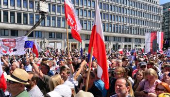 The mass anti-government rally in Warsaw on 4 June (Shutterstock)