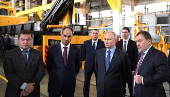 President Vladimir Putin visits a factory in the Tula region of Russia (RAMIL SITDIKOV/SPUTNIK/KREMLIN POOL/EPA-EFE/Shutterstock)