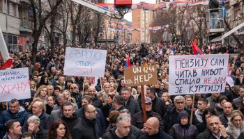 Thousands of Serbs gather in North Mitrovica’s main street protesting against the Kosovo Central Bank’s decision to ban the Serbian dinar, February 12 (Matteo Placucci/NurPhoto/Shutterstock).