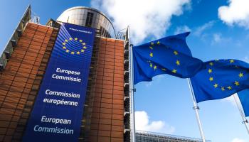 European Commission (Shutterstock/symbiot)