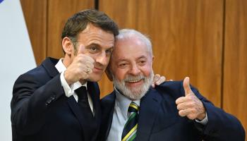 French President Emmanuel Macron (l) and Brazilian President Luiz Inacio Lula da Silva (Witt Jacques/Pool/ABACA/Shutterstock)