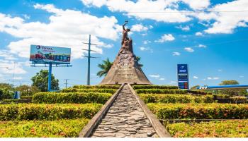 A view of the Labour Monument in Chinandega, Nicaragua (Shutterstock/Rio De Luz)