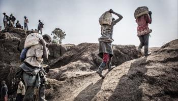 Artisanal miners working in a mine outside Rubaya, September 2013 (Erberto Zani/Shutterstock)