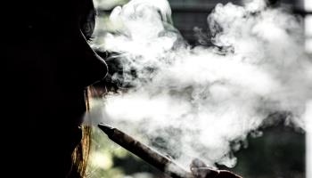 A woman with an e-cigarette (Hollandse Hoogte/Shutterstock)