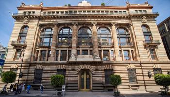 The Bank of Mexico, Mexico City (Shutterstock/INSERT ATTRIBUTION HERE)