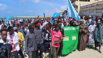 Locals gather to denounce a jihadist attack on a popular hotel in the capital Mogadishu that killed some 37 people, August 5, 2024 (Said Yusuf Warsame
/EPA-EFE/Shutterstock)