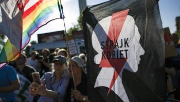 Protesters in Warsaw following the failed vote, July 2024 (Attila Husejnow/SOPA Images/Shutterstock)