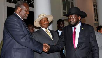 Ugandan President Yoweri Museveni (centre) helps to broker South Sudan’s 2018 peace deal, July 7, 2018 (Str/EPA-EFE/Shutterstock)

