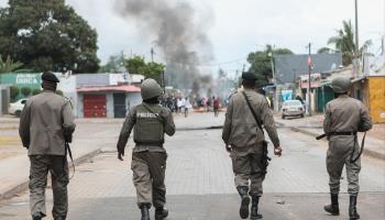 Mozambican police face off with protestors, October 21, 2024 (Luisa Nhantumbo/EPA-EFE/Shutterstock)

