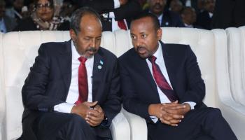 Ethiopian Prime Minister Abiy Ahmed (r) attends the inauguration of Somali President Hassan Sheikh Mohamud, June 9, 2022 (Hassan Ali Elmi/AFP/Getty Images)

